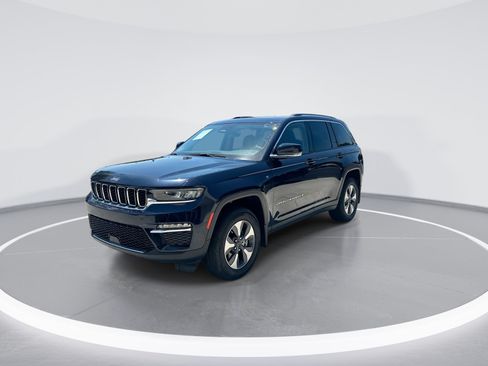 Used 2022 Jeep Grand Cherokee Limited 4xe w/ MOPAR Finishing Package AWD/4WD image 5