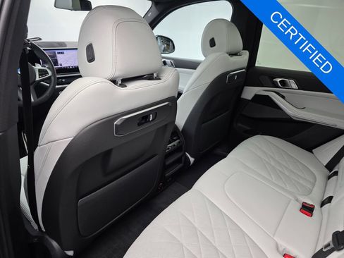 Used 2024 BMW X5 xDrive40i w/ M Sport Package AWD/4WD image 15