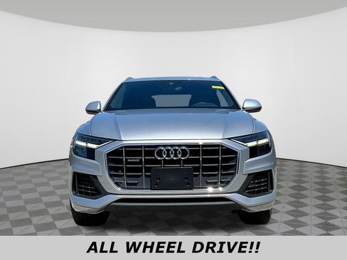 Used 2019 Audi Q8 Premium w/ Convenience Package AWD/4WD image 2