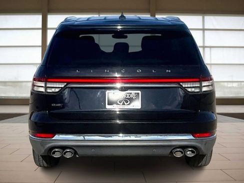 Used 2020 Lincoln Aviator Reserve w/ Elements Package Plus image 4