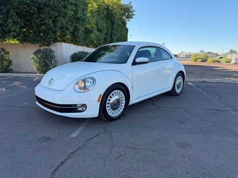 Used 2014 Volkswagen Beetle 2.5 image 4