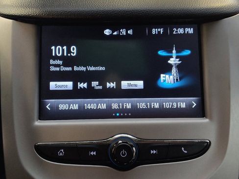 Used 2018 Chevrolet Cruze LS FWD image 25