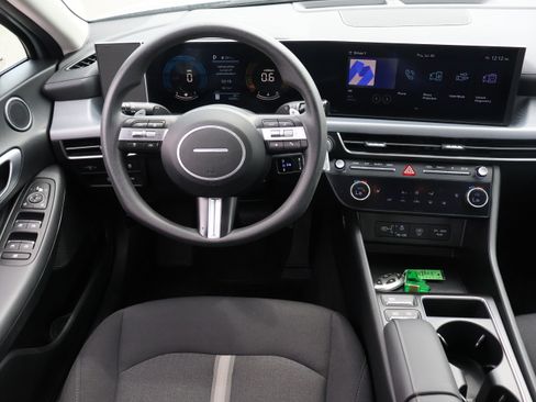 Used 2025 Hyundai Sonata SEL FWD image 19