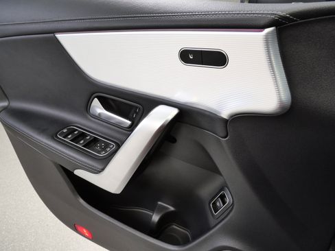 Certified 2022 Mercedes-Benz CLA 250 4MATIC w/ Premium Package Lite image 28
