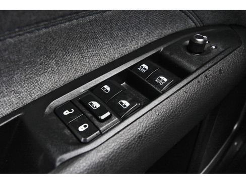 Used 2024 Jeep Compass Latitude AWD/4WD image 23