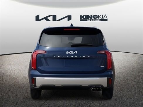 New 2025 Kia Telluride S image 5