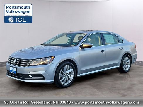 Used 2018 Volkswagen Passat 2.0T SE image 1