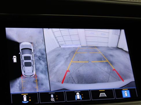 Used 2022 Buick Enclave Premium image 50