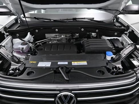 New 2026 Volkswagen Atlas Peak Edition image 15