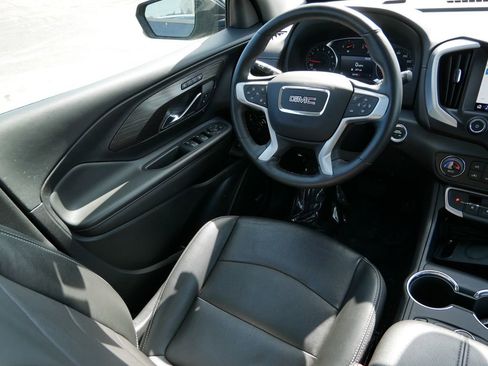 Used 2023 GMC Terrain SLT w/ Infotainment Package II AWD/4WD image 18