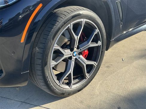 Used 2021 BMW X5 sDrive40i w/ M Sport Package image 9