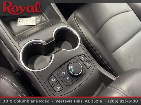 Used 2022 GMC Terrain SLT w/ Infotainment Package II FWD image 33