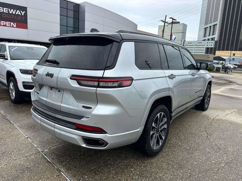 Used 2023 Jeep Grand Cherokee L Summit AWD/4WD image 7