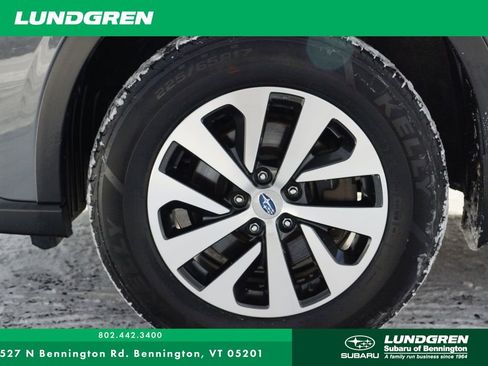 Used 2021 Subaru Outback Premium image 34