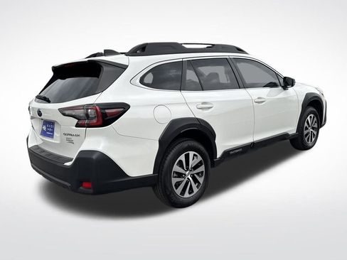 Used 2024 Subaru Outback Premium image 6