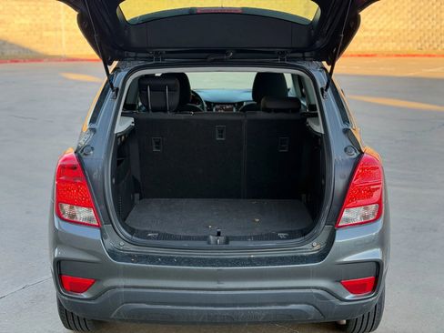 Used 2020 Chevrolet Trax LS image 10