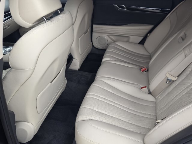 Used 2024 Genesis G80 2.5T AWD/4WD image 12