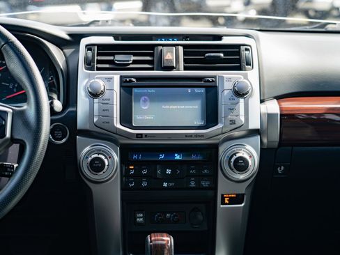 Used 2019 Toyota 4Runner SR5 AWD/4WD image 23