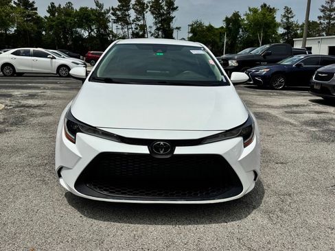 Used 2022 Toyota Corolla LE w/ LE Convenience Package FWD image 2