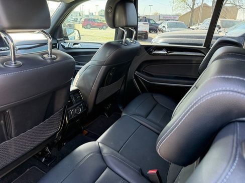 Used 2017 Mercedes-Benz GLS 550 4MATIC image 13