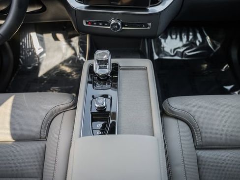 New 2026 Volvo XC90 B6 Ultra w/ Lounge Package AWD/4WD image 27
