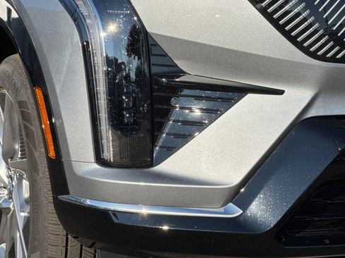 Certified 2025 Cadillac Optiq Luxury 1 image 42