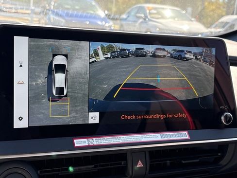 New 2026 Toyota Prius Plug-In Hybrid image 12