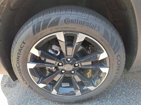 New 2026 Chevrolet Equinox RS w/ Convenience Package III AWD/4WD image 4