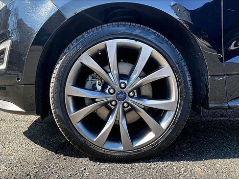 Used 2017 Ford Edge Sport w/ Equipment Group 401A image 9