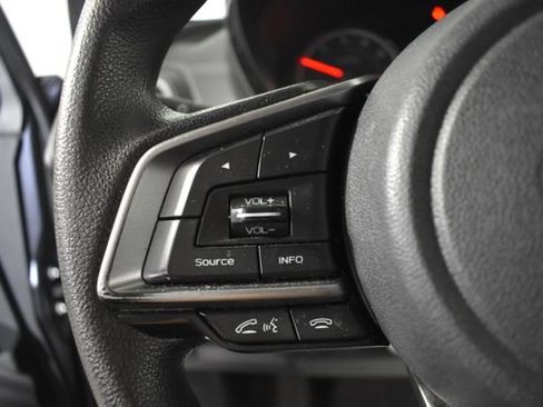 Used 2018 Subaru Crosstrek 2.0i AWD/4WD image 14