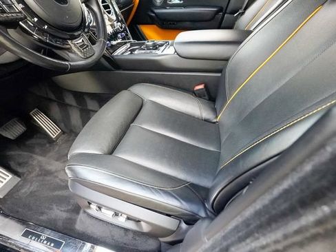 Used 2020 Rolls-Royce Cullinan Black Badge image 56