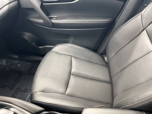 Used 2019 Nissan Rogue SL image 20