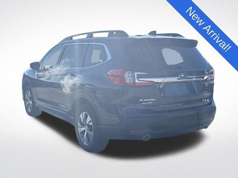 Certified 2025 Subaru Ascent Premium AWD/4WD image 5