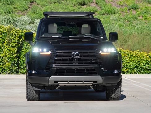 New 2026 Lexus GX 550 image 4