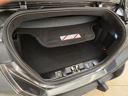 Used 2024 Ferrari Roma Spider RWD image 21