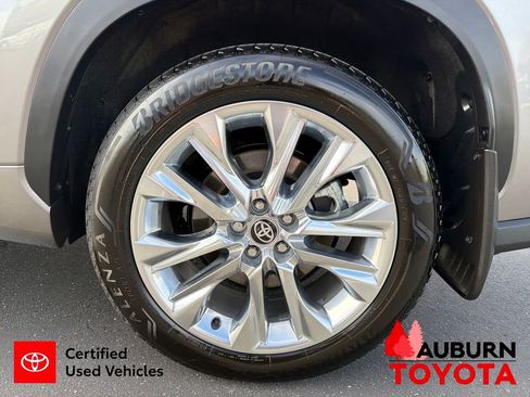 Certified 2026 Toyota Highlander Limited image 25