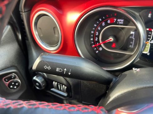 Used 2021 Jeep Wrangler Unlimited Rubicon w/ Dual Top Group image 28