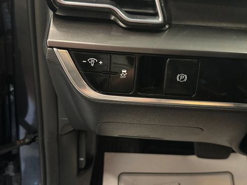 Used 2023 Kia Sportage EX AWD/4WD image 18