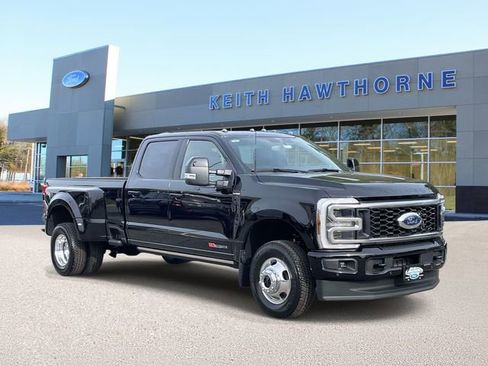 New 2026 Ford F350 4x4 Crew Cab DRW Super Duty image 1