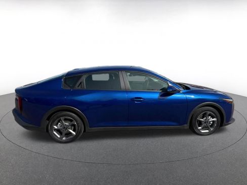 Used 2025 Kia K4 LXS image 17