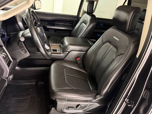 Used 2019 Ford Expedition Platinum RWD image 48