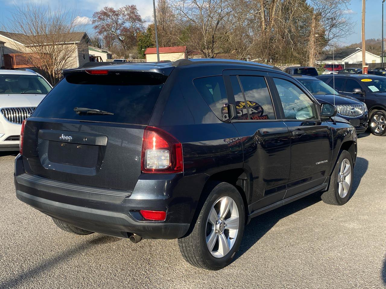 Used 2014 Jeep Compass Sport FWD image 7