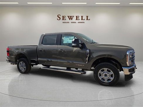 New 2026 Ford F250 XLT w/ XLT Premium Package image 5