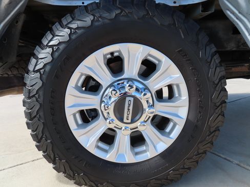 Used 2021 Ford F350 XLT w/ XLT Value Package image 10