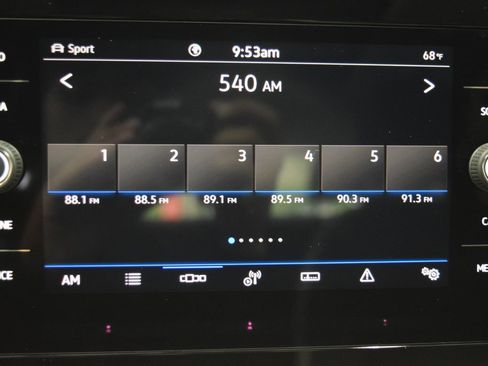 New 2025 Volkswagen Taos SE image 12