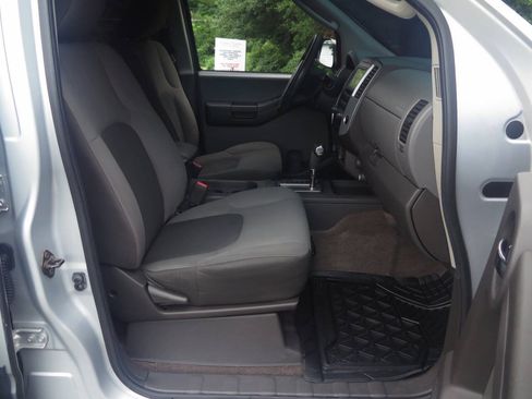 Used 2011 Nissan Xterra S w/ 4X4 Value Package image 16