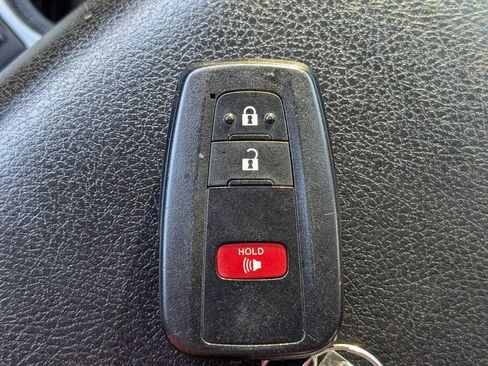 Used 2022 Toyota 4Runner SR5 Premium w/ Moonroof Package image 28