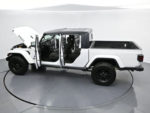Used 2022 Jeep Gladiator Sport AWD/4WD image 36