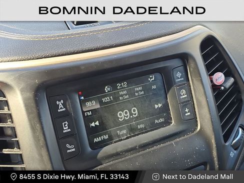 Used 2016 Jeep Cherokee Latitude image 24