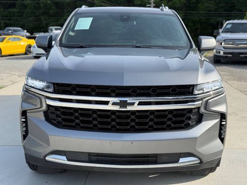 Used 2021 Chevrolet Suburban LS AWD/4WD image 3